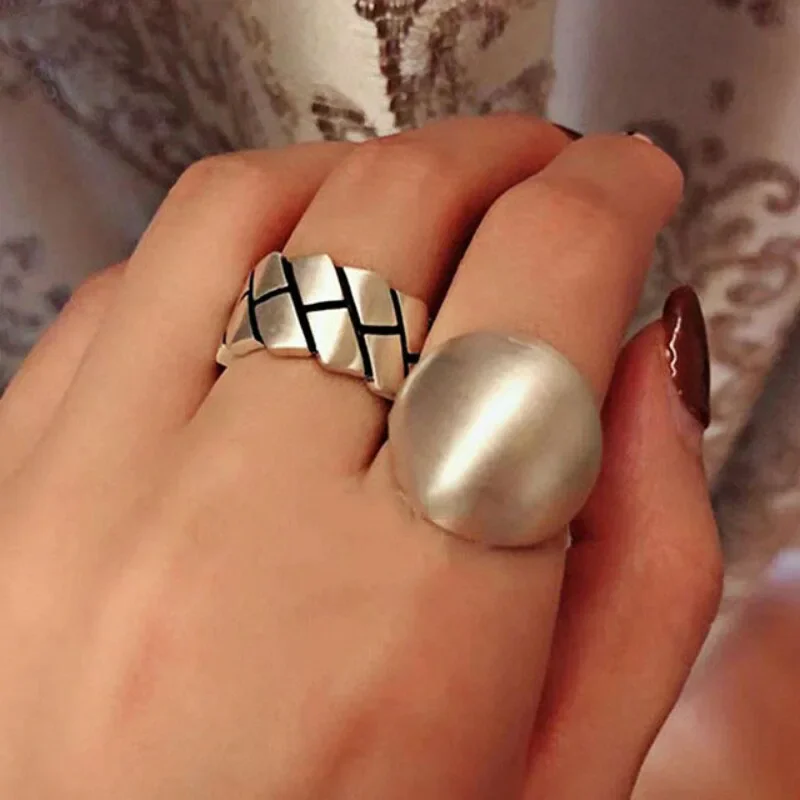 Minimalist 925 Sterling Silver Large Ball Smooth Rings for Women Girls New Fashion Creative Birthday Party Jewelry Gifts
Minimalist 925 Sterling Silver Large Ball Smooth Rings for Women Girls New Fashion Creative Birthday Party Jewelry Gifts