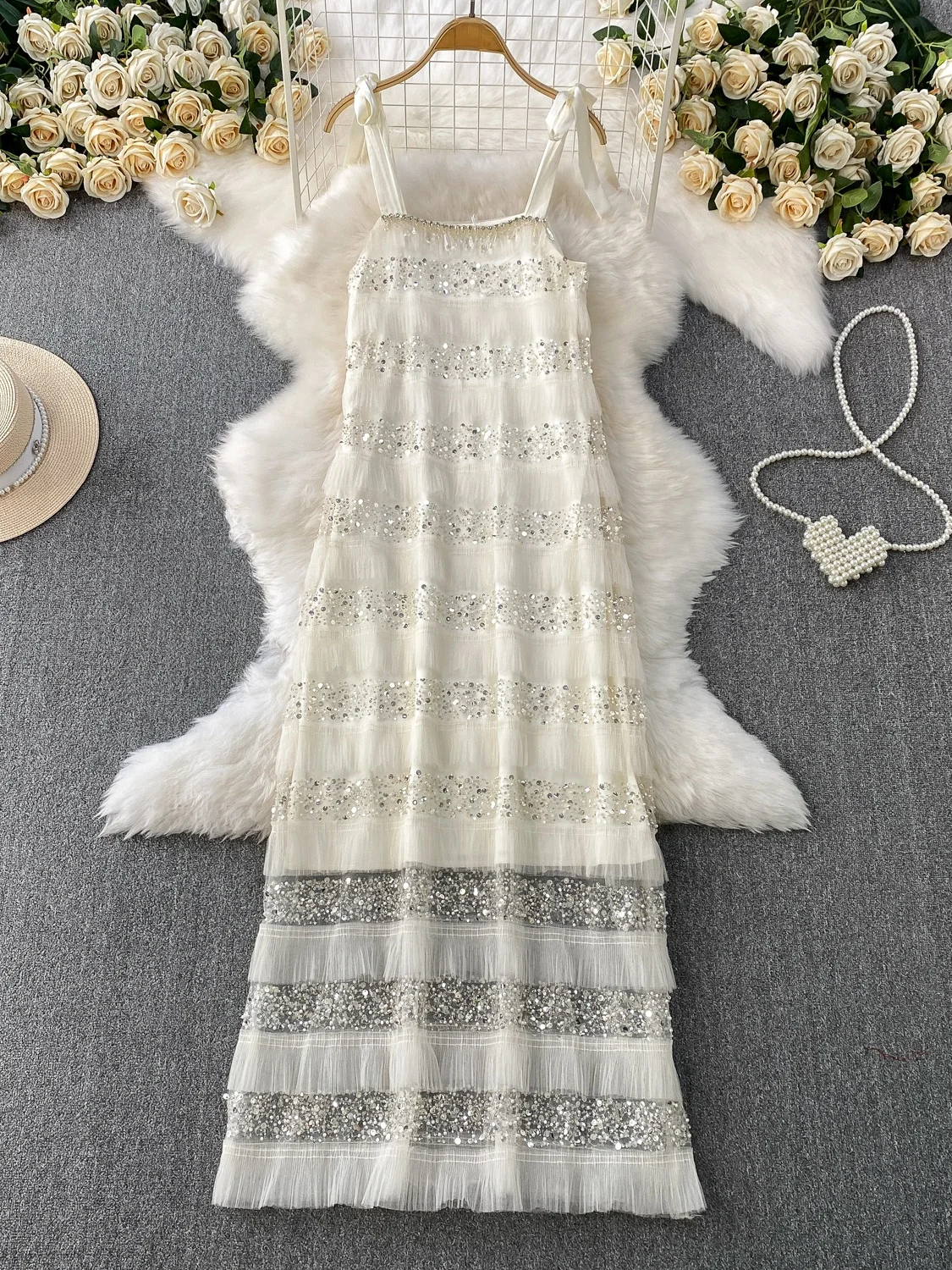 Ele Heavy Embellied Sequin Strap Dr Women's High Waist Slimming Cake Long Skirt Summer Commute Korean Sle A-Line D...
Ele Heavy Embellied Sequin Strap Dr Women's High Waist Slimming Cake Long Skirt Summer Commute Korean Sle A-Line D...