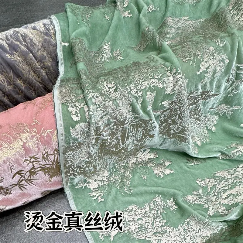 New Landscape Painting Gilding Real Velvet Fabric Silk Soft Skirt Cheongsam Formal Dress National Style Fashion Cloth
New Landscape Painting Gilding Real Velvet Fabric Silk Soft Skirt Cheongsam Formal Dress National Style Fashion Cloth