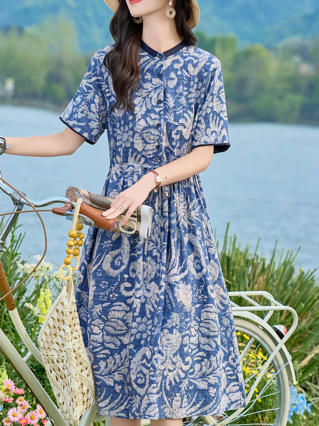 Summer New Blue Floral Cotton Linen Dress with Big Pockets Single Layer No Silk Ribbon Belted Skirt Elegant Style Shor...
Summer New Blue Floral Cotton Linen Dress with Big Pockets Single Layer No Silk Ribbon Belted Skirt Elegant Style Shor...