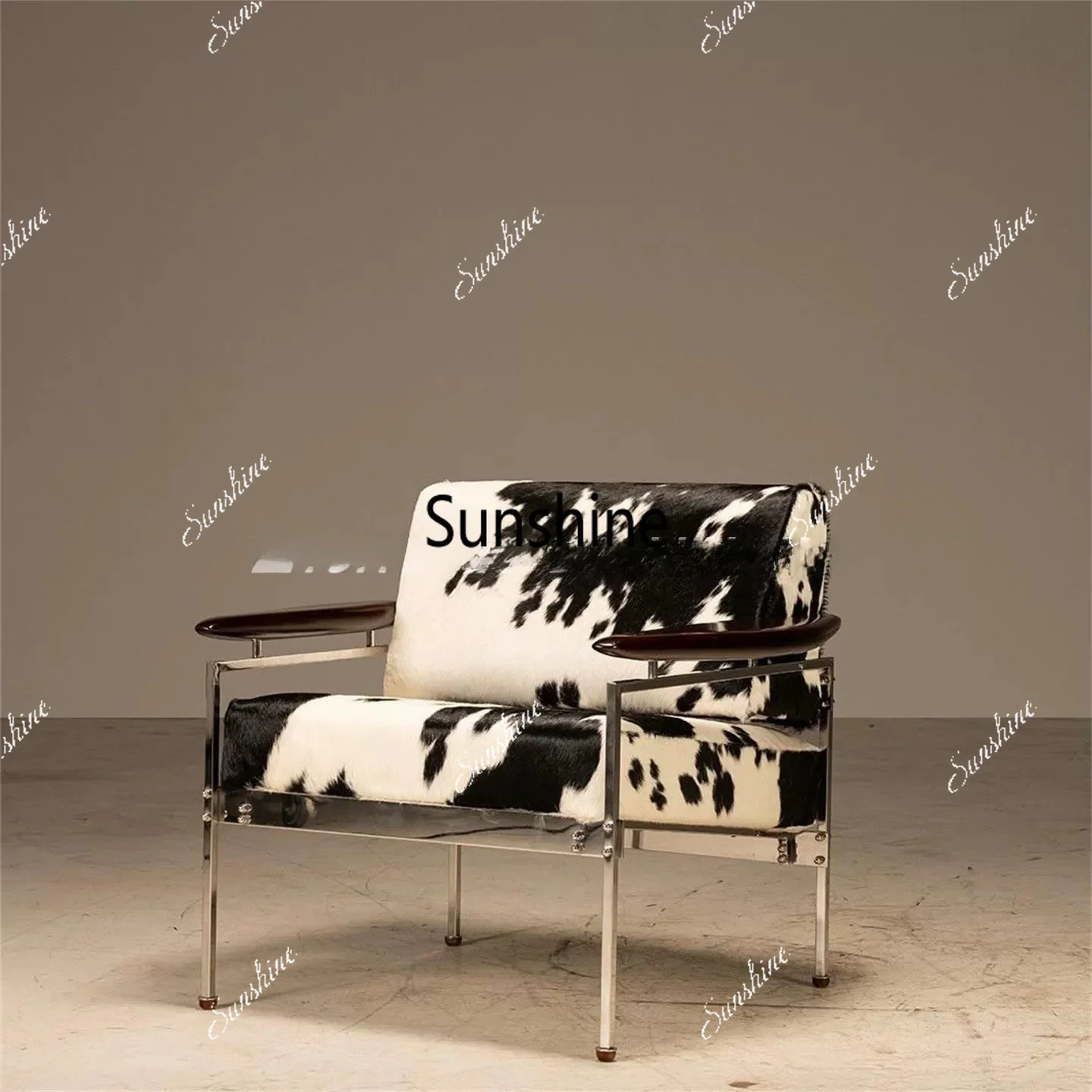 Modern simple cow pattern single sofa chair metal frame
Modern simple cow pattern single sofa chair metal frame