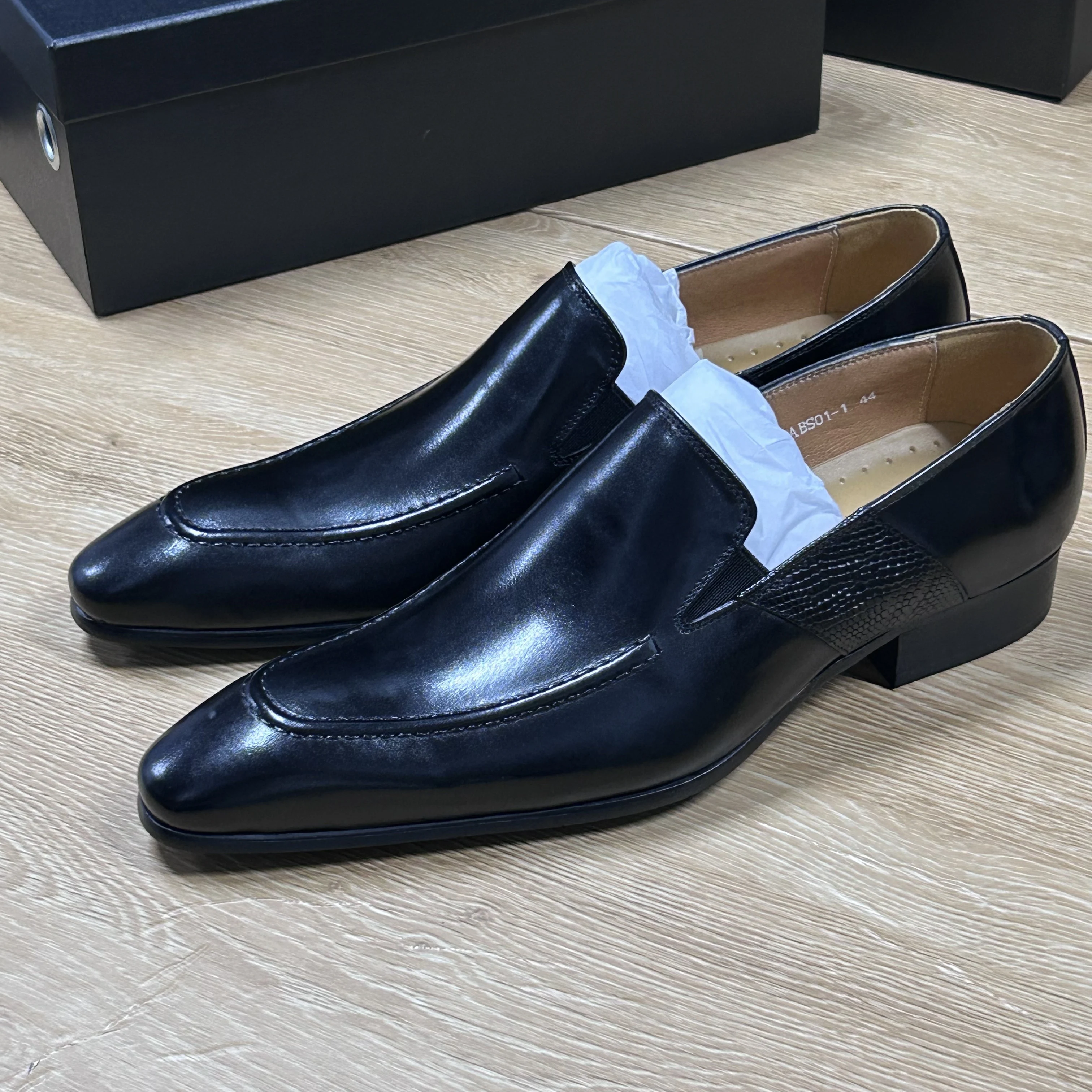 Wholesales Premium Business Office Leather Men's Shoes Handmade Genuine Leather Dress Shoes Comfortable Causal Formal Footwear
Wholesales Premium Business Office Leather Men's Shoes Handmade Genuine Leather Dress Shoes Comfortable Causal Formal Footwear