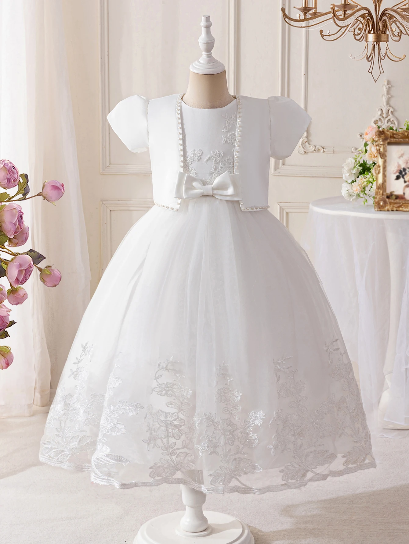 Детский свадебный белый костюм, лохматый длинный вечерний костюм с летним дизайном с короткими рукавами
Детский свадебный белый костюм, лохматый длинный вечерний костюм с летним дизайном с короткими рукавами