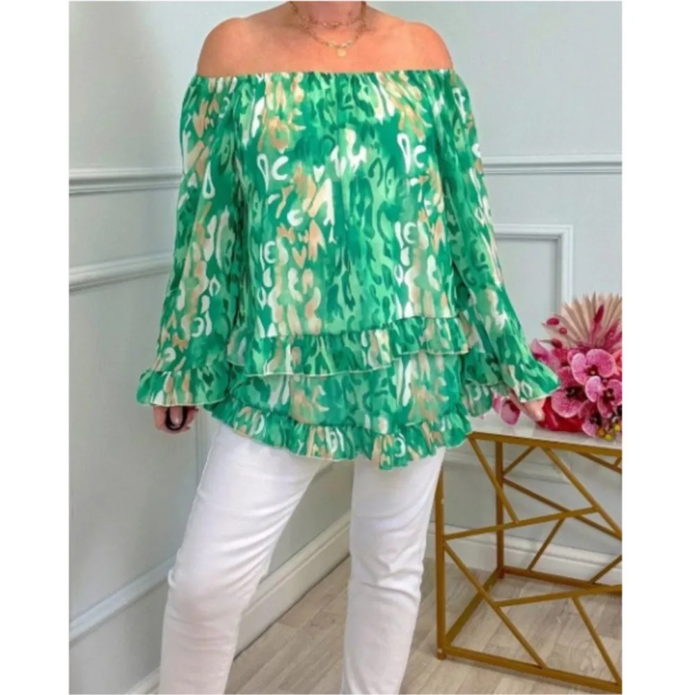 New Printed One-shoulder Long-sleeved Loose Tops For Women Chiffon Shirts Fashion Ruffle Femalee Legant Versatile Chiffon Shirts
New Printed One-shoulder Long-sleeved Loose Tops For Women Chiffon Shirts Fashion Ruffle Femalee Legant Versatile Chiffon Shirts