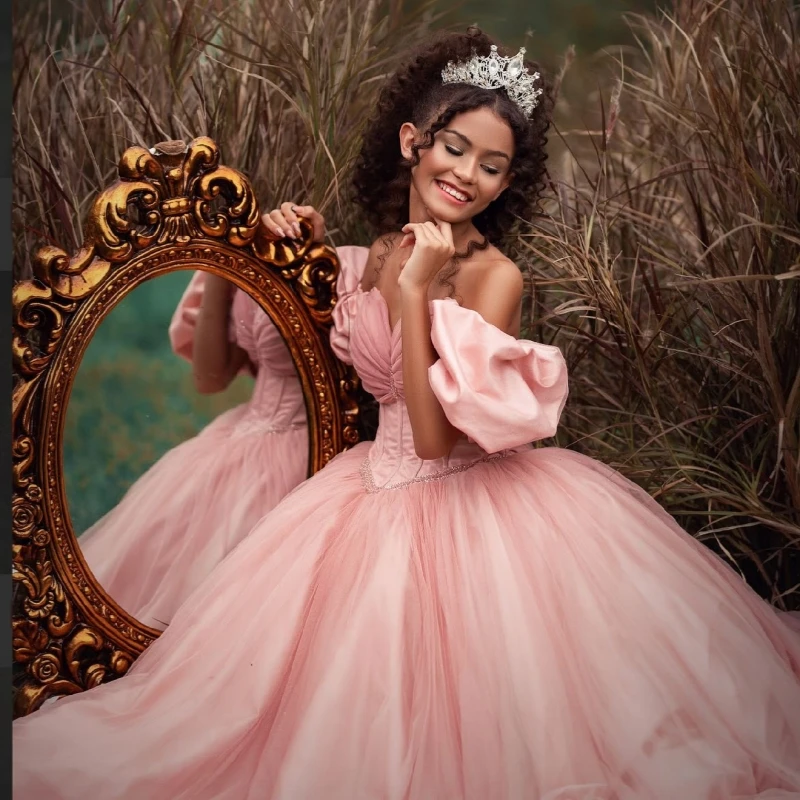 Розовые платья Quinceanera по индивидуальному заказу с открытыми плечами, многослойное кружево с кристаллами, Vestido De 15, Quinceanera
Розовые платья Quinceanera по индивидуальному заказу с открытыми плечами, многослойное кружево с кристаллами, Vestido De 15, Quinceanera