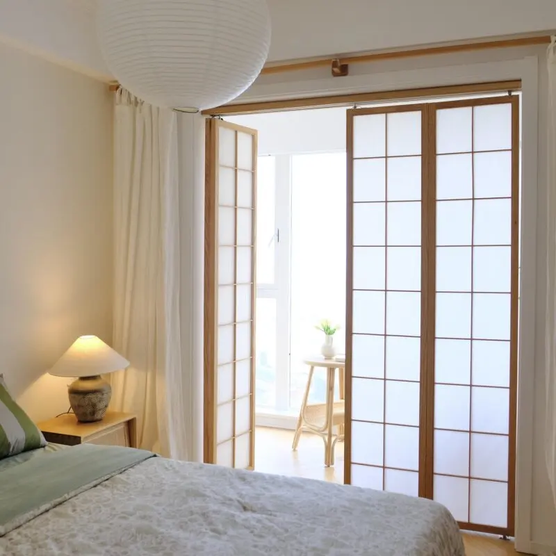 Lattice sliding door tatami ear shop and room teahouse solid wood custom folding partition door
Lattice sliding door tatami ear shop and room teahouse solid wood custom folding partition door