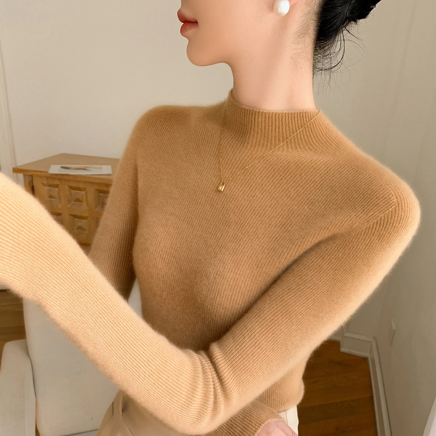 Женский осенне-зимний свитер из 100% кашемира, базовый пуловер с воротником-стойкой, тонкий свитер, кашемировый трикотаж, женская одежда, топы
Женский осенне-зимний свитер из 100% кашемира, базовый пуловер с воротником-стойкой, тонкий свитер, кашемировый трикотаж, женская одежда, топы
