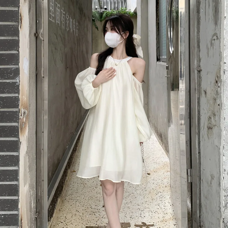Summer Sleeveless Blackless Halter Neck Spaghetti Strap Dresses Sexy Shoulder Hanging Neck Design White Dress High Split Vestido
Summer Sleeveless Blackless Halter Neck Spaghetti Strap Dresses Sexy Shoulder Hanging Neck Design White Dress High Split Vestido