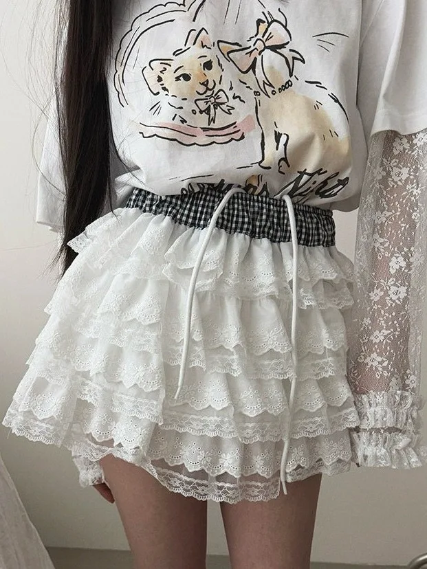 Весна 2026: Шикарная короткая кружевная юбка для невысоких женщин, многослойная, модная, молодежная, с завышенной талией, длиной миди.
Весна 2026: Шикарная короткая кружевная юбка для невысоких женщин, многослойная, модная, молодежная, с завышенной талией, длиной миди.