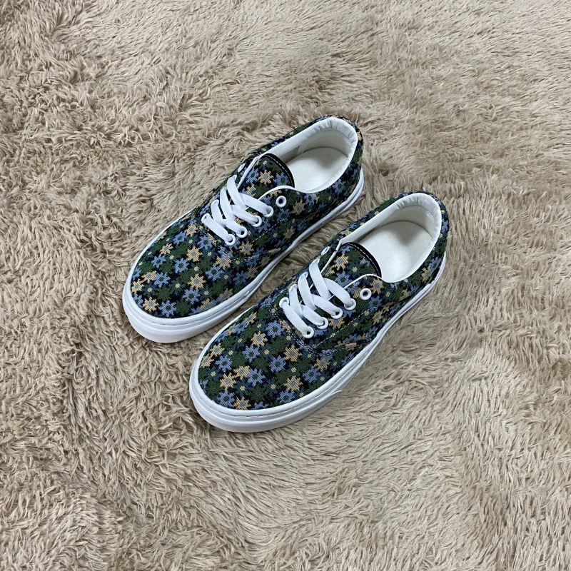 Shoes for Men, New Style, Green, Large Size, Fashionable Casual Shoes, Breathable Casual Trendy Shoes, Versatile Sneakers for Commuting
Shoes for Men, New Style, Green, Large Size, Fashionable Casual Shoes, Breathable Casual Trendy Shoes, Versatile Sneakers for Commuting