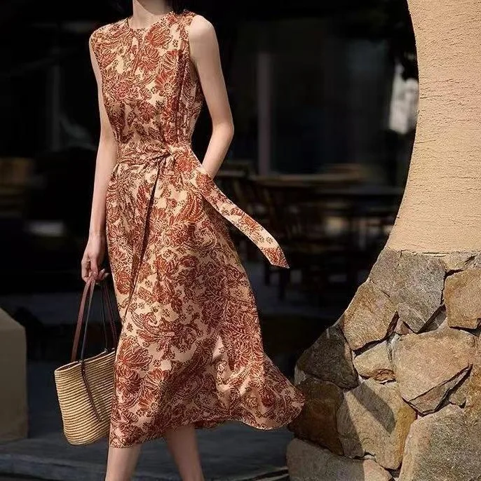 Classical rhythm printed mulberry silk dress spring new
Classical rhythm printed mulberry silk dress spring new