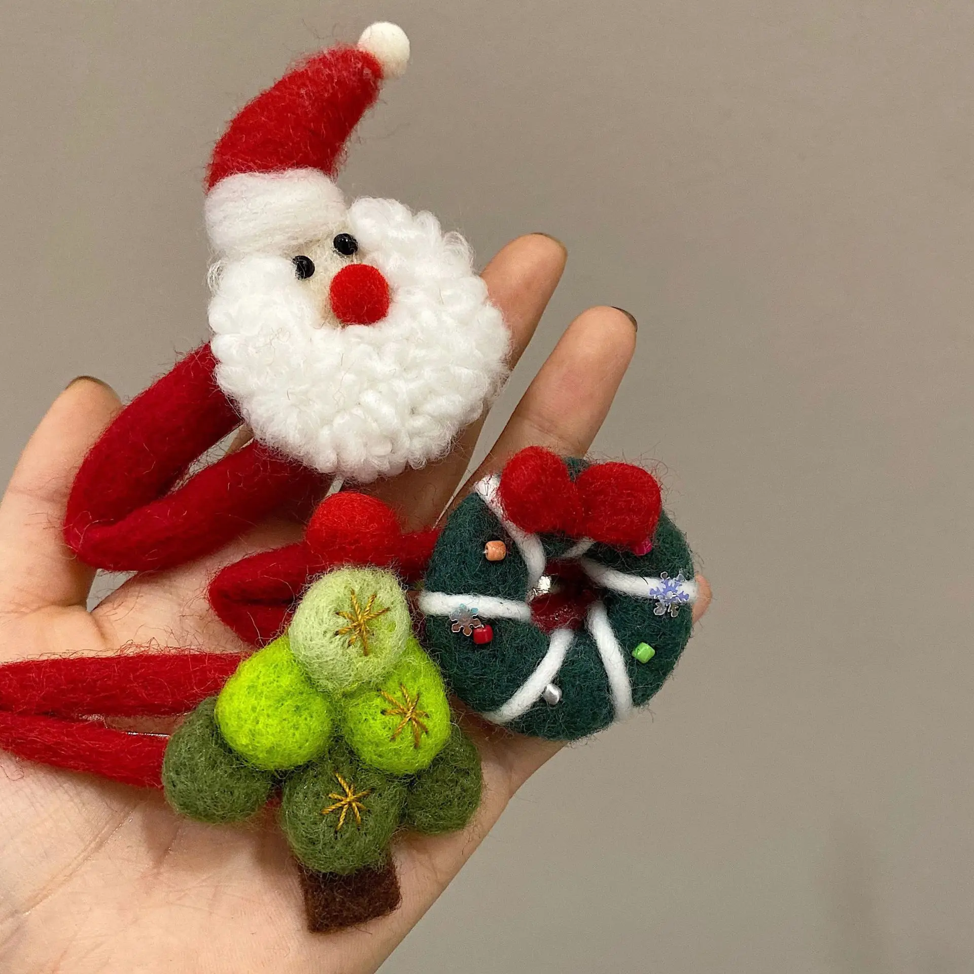 2026 New Fall Winter Cute Plush Christmas Side Hair Clasp For Front Bangs Women Non Slip Soft Strong Hold Headwear
2026 New Fall Winter Cute Plush Christmas Side Hair Clasp For Front Bangs Women Non Slip Soft Strong Hold Headwear