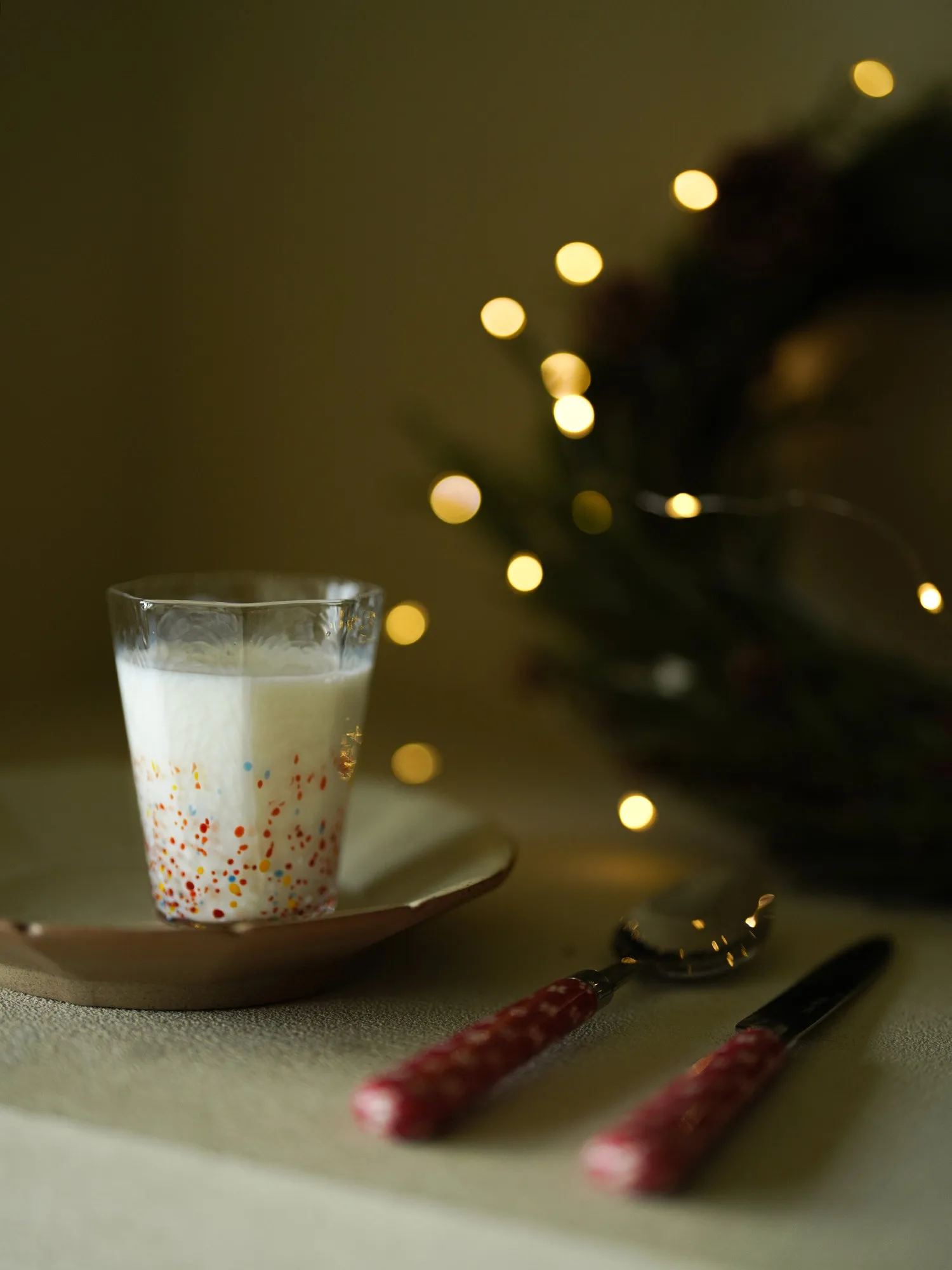 Original Christmas Water Cup japanese-style retro-wave dots pink octagonal glass corrugated water cup
Original Christmas Water Cup japanese-style retro-wave dots pink octagonal glass corrugated water cup