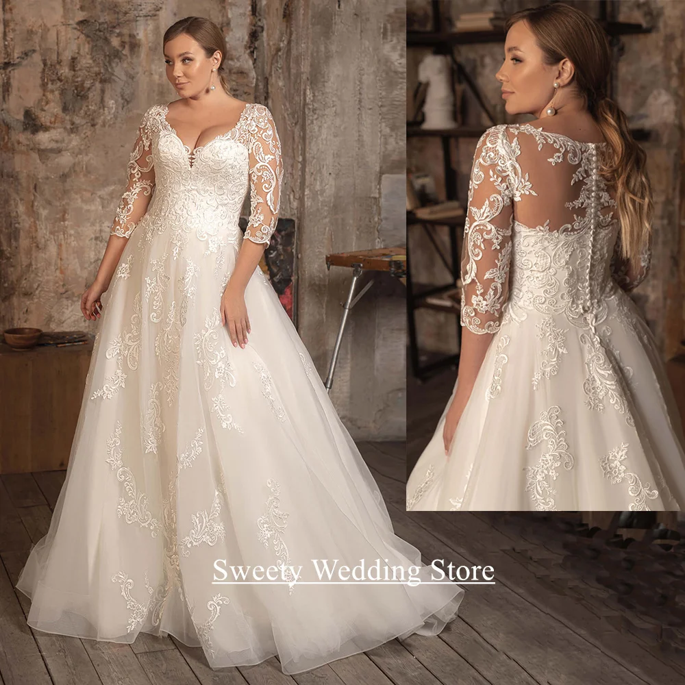 Classic Plus Size Wedding Dress Customized 3/4 Sleeves V Neck Lace Appique Sweep Train Corset Buttons Woman Bridal Gown
Classic Plus Size Wedding Dress Customized 3/4 Sleeves V Neck Lace Appique Sweep Train Corset Buttons Woman Bridal Gown