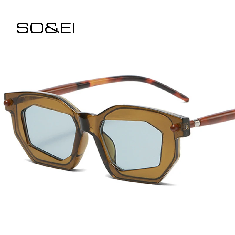 SO&EI Polygon Cat Eye Women Double Color Sunglasses Fashion Clear Lens Glasses Frame Men Punk Rivets Unique Sun Glasses UV400
SO&EI Polygon Cat Eye Women Double Color Sunglasses Fashion Clear Lens Glasses Frame Men Punk Rivets Unique Sun Glasses UV400