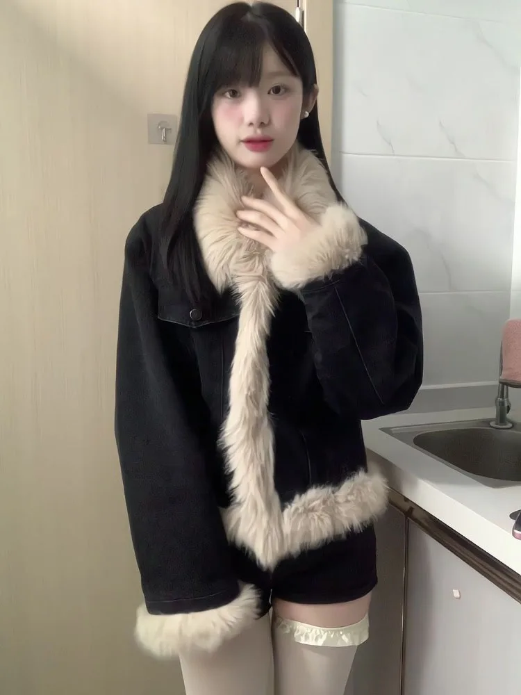 Denim Coat Patchwork Fur Cotton Early Autumn New Black Jackets Harajuku Gothic Vintage Casual Tops Mujer Y2k Street Outercoat
Denim Coat Patchwork Fur Cotton Early Autumn New Black Jackets Harajuku Gothic Vintage Casual Tops Mujer Y2k Street Outercoat