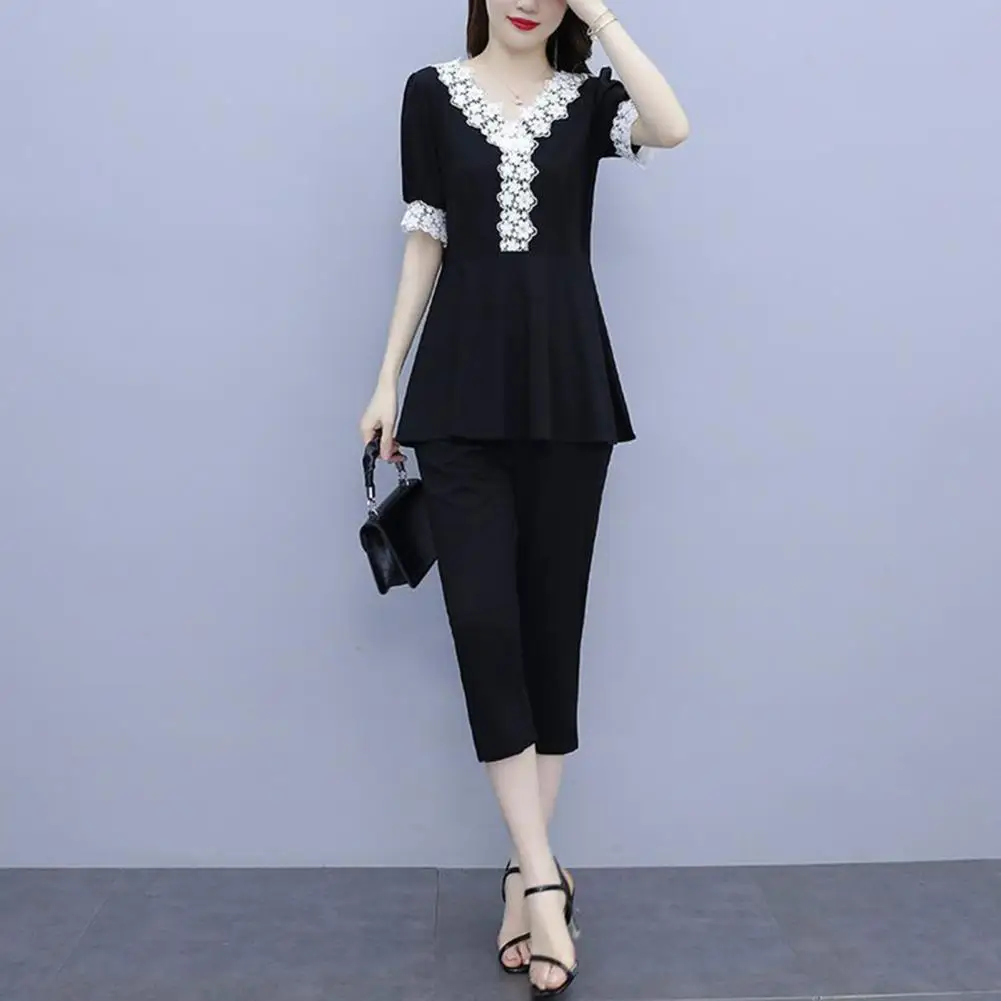Breathable Lightweight Women Outfit Loose Fit Women Suit Stylish Women's Summer Two-piece Set with Lace Trim Top for Work
Breathable Lightweight Women Outfit Loose Fit Women Suit Stylish Women's Summer Two-piece Set with Lace Trim Top for Work