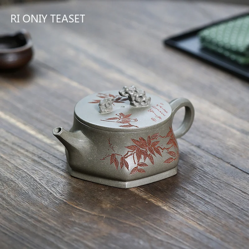 220ml Chinese Yixing Purple Clay Teapots Tradition Handmade Leaf Pattern Tea Pot Beauty Tea Infuser Kettle Raw Ore Zisha Tea Set
220ml Chinese Yixing Purple Clay Teapots Tradition Handmade Leaf Pattern Tea Pot Beauty Tea Infuser Kettle Raw Ore Zisha Tea Set