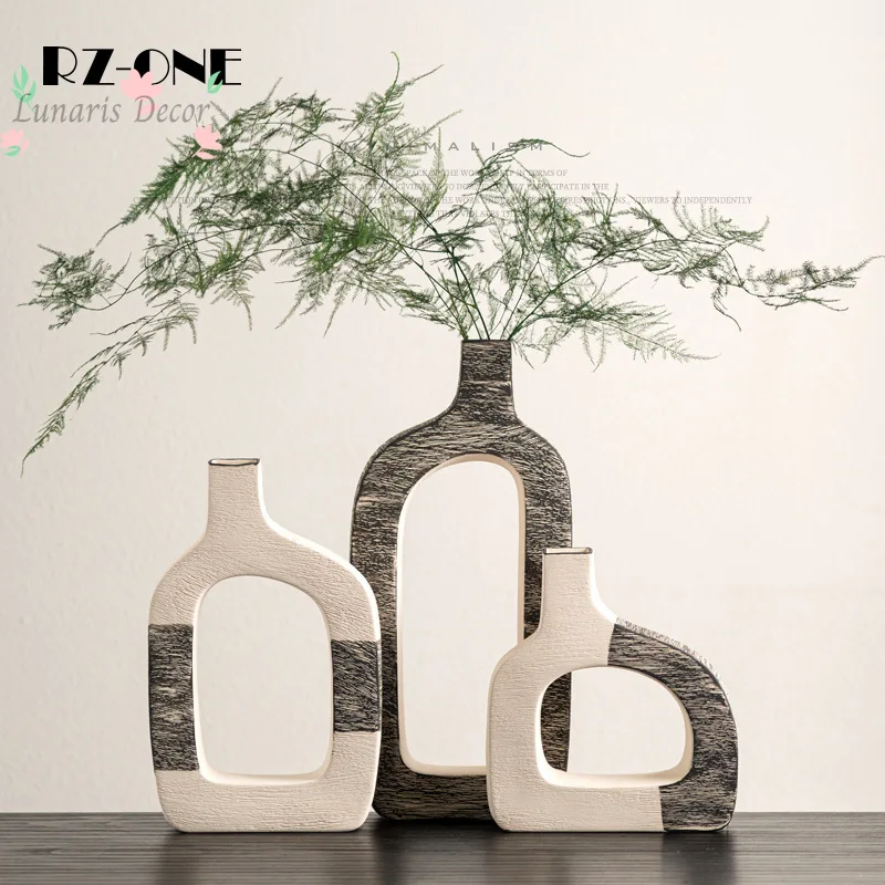 Hand-painted ceramic vase combination ornaments for home dried flower arrangement
Hand-painted ceramic vase combination ornaments for home dried flower arrangement