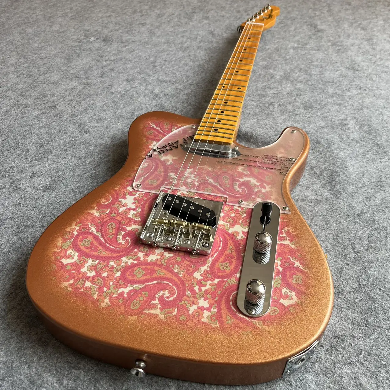 The high quality basswood Body maple neck custom 6 string Guitars the telecast-er style figure Guitar electric guitars DSZVFZVC
The high quality basswood Body maple neck custom 6 string Guitars the telecast-er style figure Guitar electric guitars DSZVFZVC