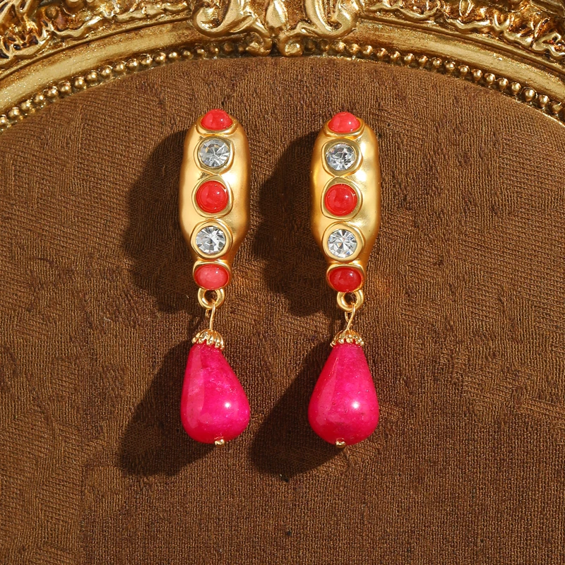 Vintage Long Red Natural Stone Drop Earrings Pendant Large Rhinestone Balls Antique Gold Plated For Women Art Festival Jewelry
Vintage Long Red Natural Stone Drop Earrings Pendant Large Rhinestone Balls Antique Gold Plated For Women Art Festival Jewelry