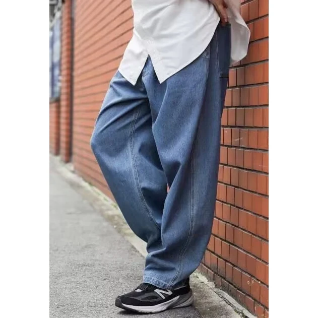 Loose Tapered Jeans Cityboy Style Pure Color Washed Straight Leg Cone Shaped Casual Pants mid Waist Cleanfit Universal Fit
Loose Tapered Jeans Cityboy Style Pure Color Washed Straight Leg Cone Shaped Casual Pants mid Waist Cleanfit Universal Fit