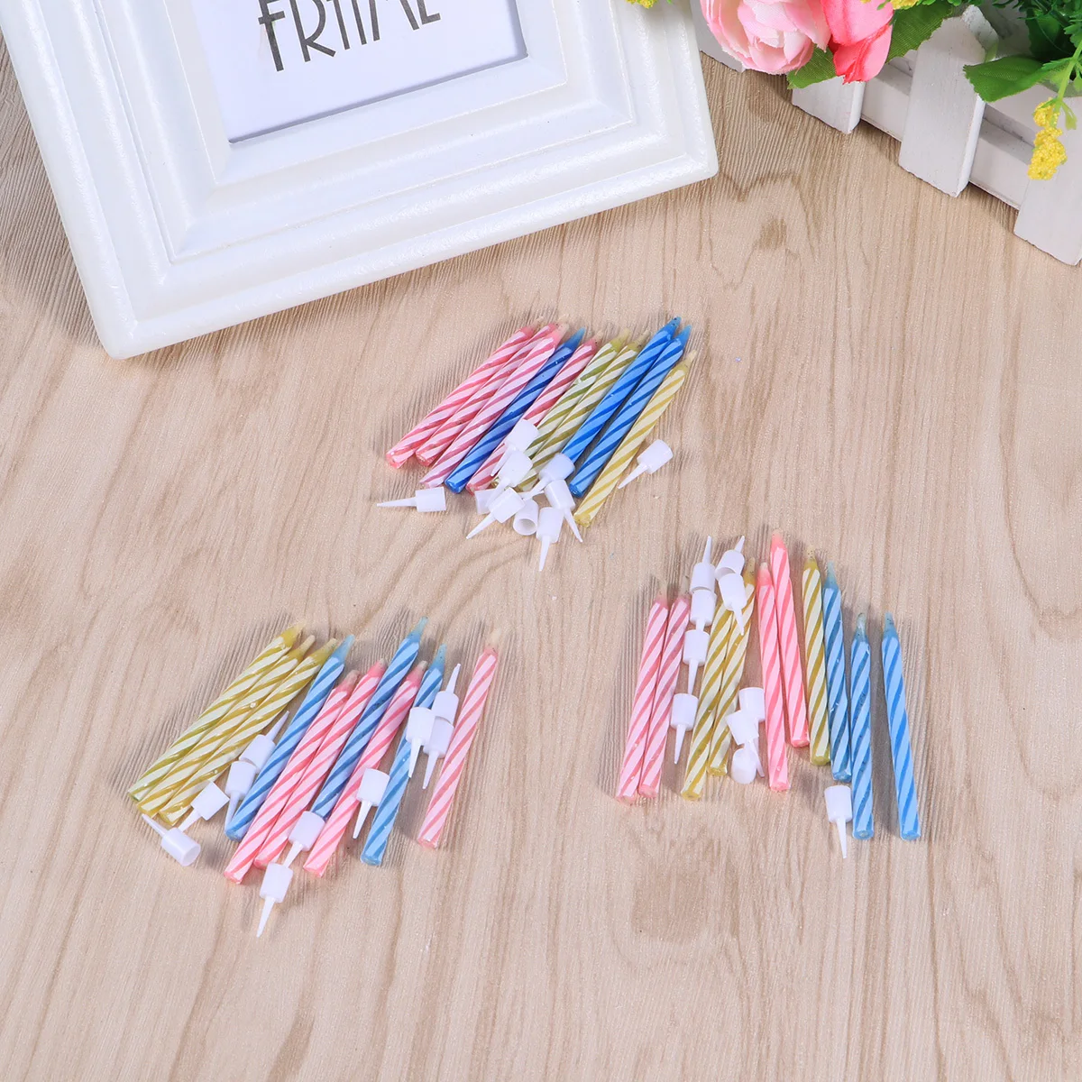 100Pcs Self Reigniting Candles Amusing Prank Set for Party Birthday Cupcake Jokes Fun Celebration Decor
100Pcs Self Reigniting Candles Amusing Prank Set for Party Birthday Cupcake Jokes Fun Celebration Decor