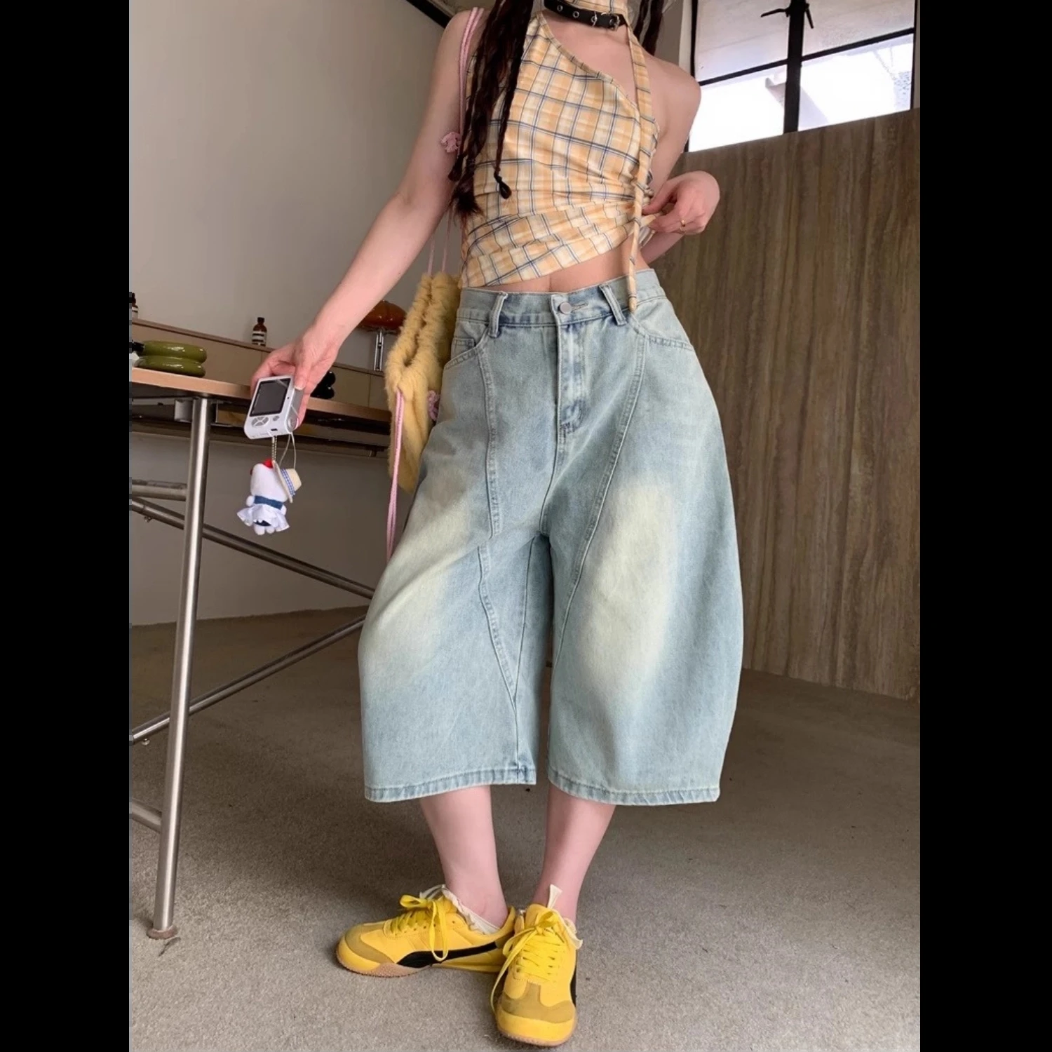 2025 Summer Sexy Vintage Style Harajuku Blue Jeans Women's Y2K Punk Street Baggy Denim Trouser Casual Mop Calf Length Pants
2025 Summer Sexy Vintage Style Harajuku Blue Jeans Women's Y2K Punk Street Baggy Denim Trouser Casual Mop Calf Length Pants