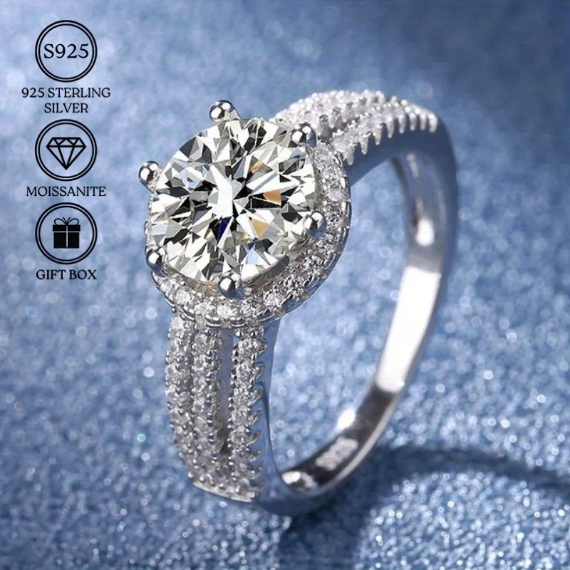 1pc 2/3 Ct Moissanite Ring, 925 Silver Ring, Fashionable in Personality, It Is Highly Suitable for Wearing in Special Occasions.
1pc 2/3 Ct Moissanite Ring, 925 Silver Ring, Fashionable in Personality, It Is Highly Suitable for Wearing in Special Occasions.