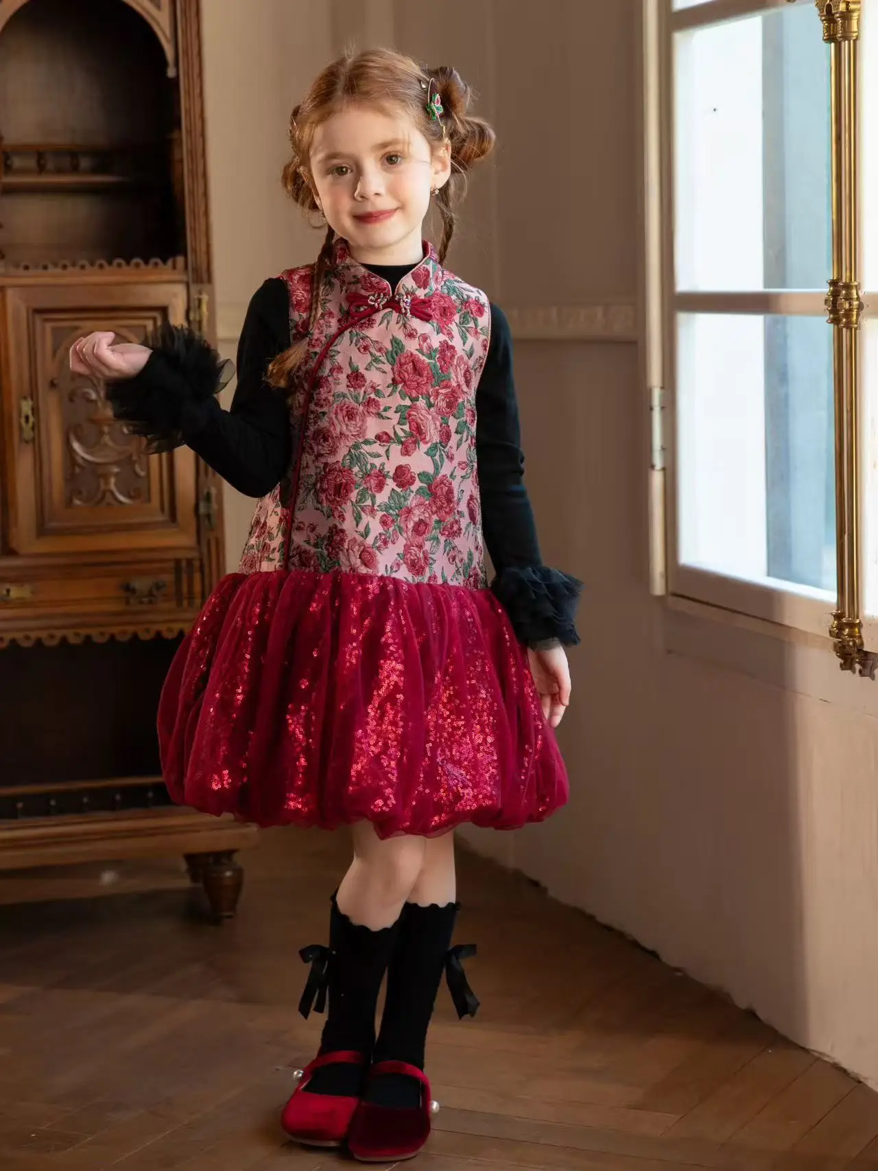 Girls Winter Rose Vest Dress 2026 New Chinese Style Two Piece Set Baby New Year Outfit 100-150cm
Girls Winter Rose Vest Dress 2026 New Chinese Style Two Piece Set Baby New Year Outfit 100-150cm