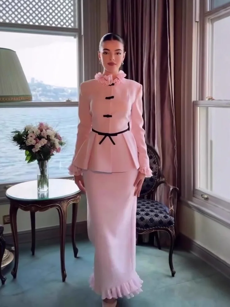 Women's Autumn New Vintage Soft and Elegant Long-sleeved Long Dress Set
Women's Autumn New Vintage Soft and Elegant Long-sleeved Long Dress Set