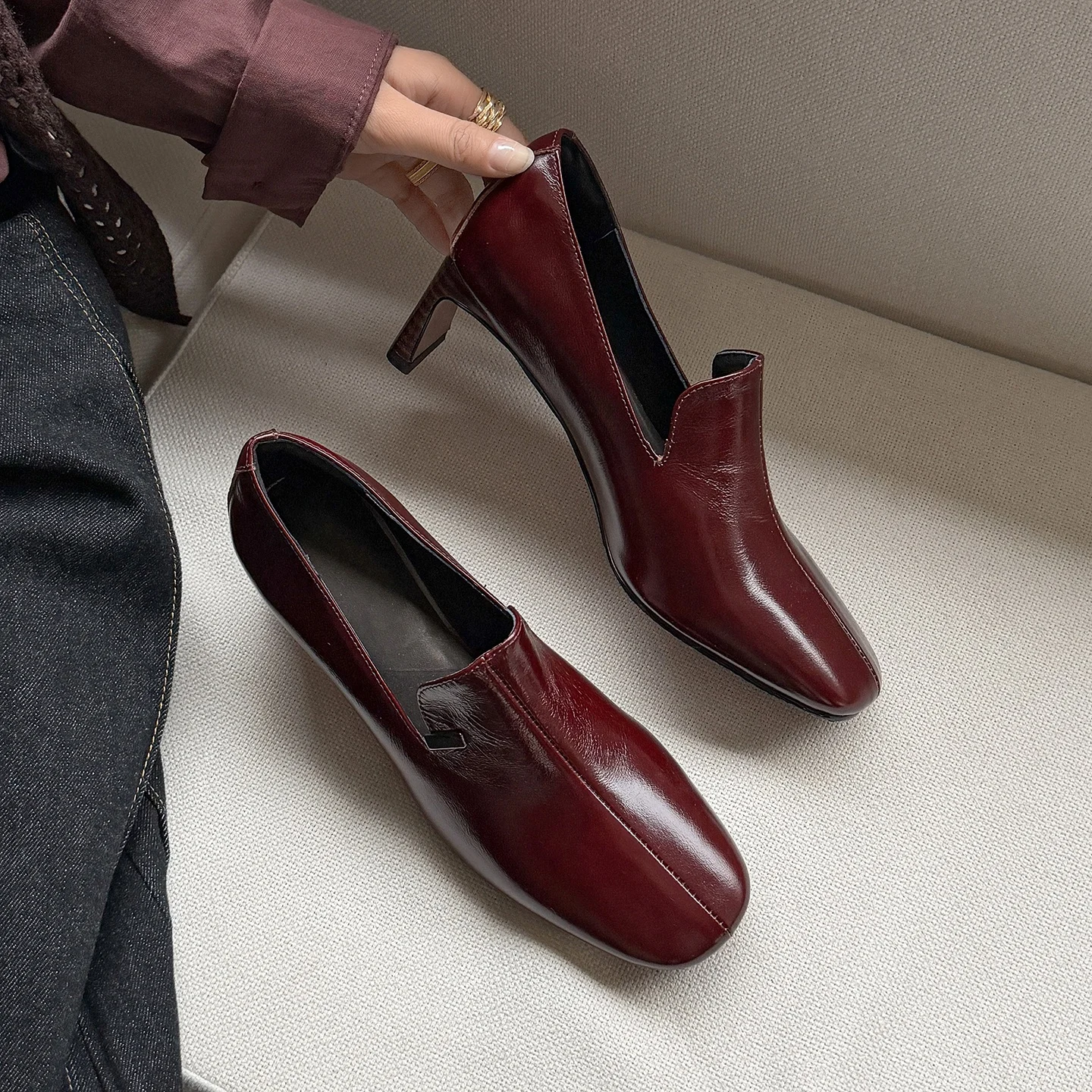 Fashion Sexy women's Shoes Genuine Leather pumps Elegant High heels Ladies Work Office Party Dress Shallow Shoes Size 34-40
Fashion Sexy women's Shoes Genuine Leather pumps Elegant High heels Ladies Work Office Party Dress Shallow Shoes Size 34-40