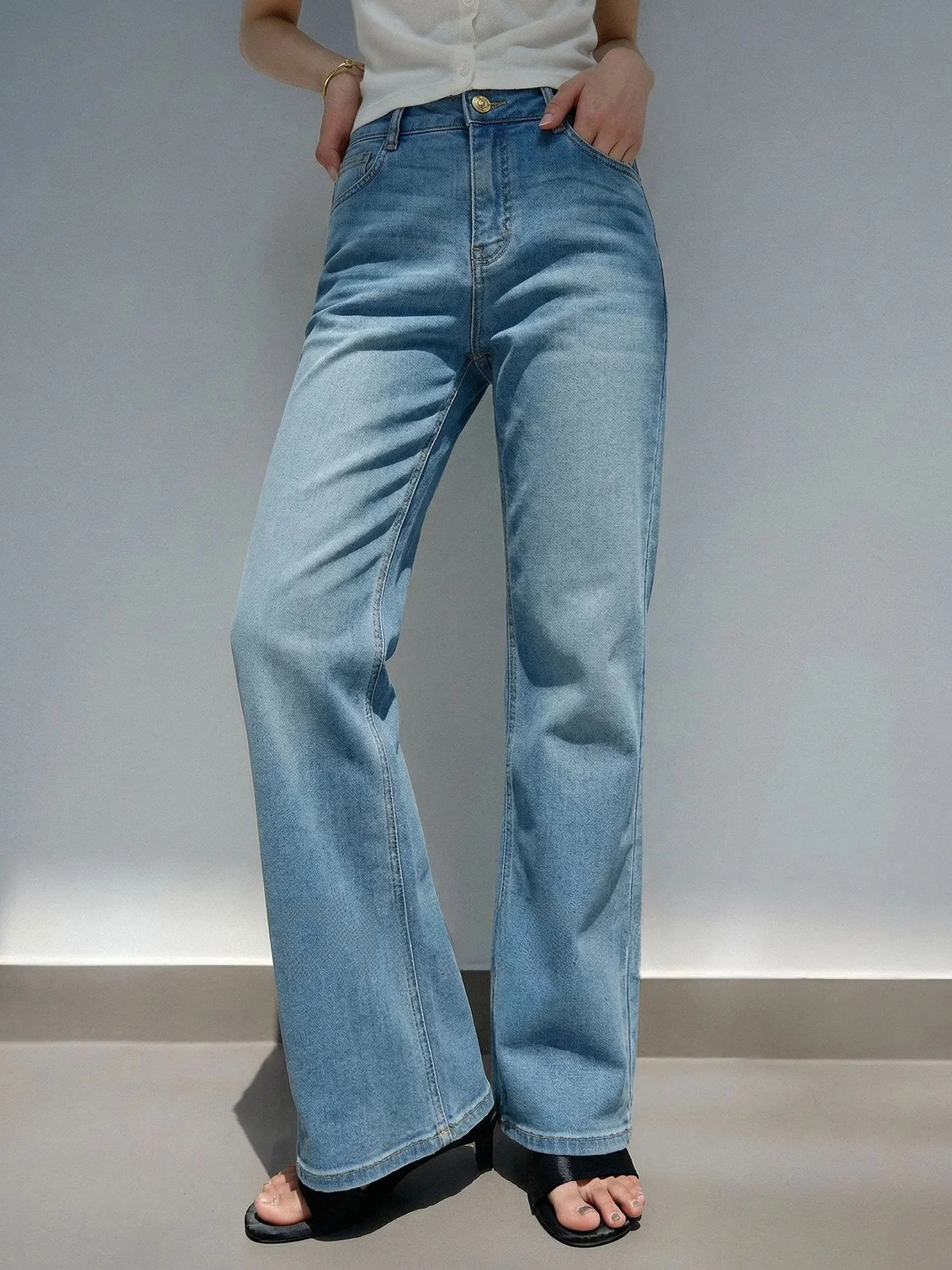 Chivirin Stylish Loose Wide Leg Jeans Women's Summer New Casual High Waist Cotton Color Slimming Simple Fashionable Lon...
Chivirin Stylish Loose Wide Leg Jeans Women's Summer New Casual High Waist Cotton Color Slimming Simple Fashionable Lon...