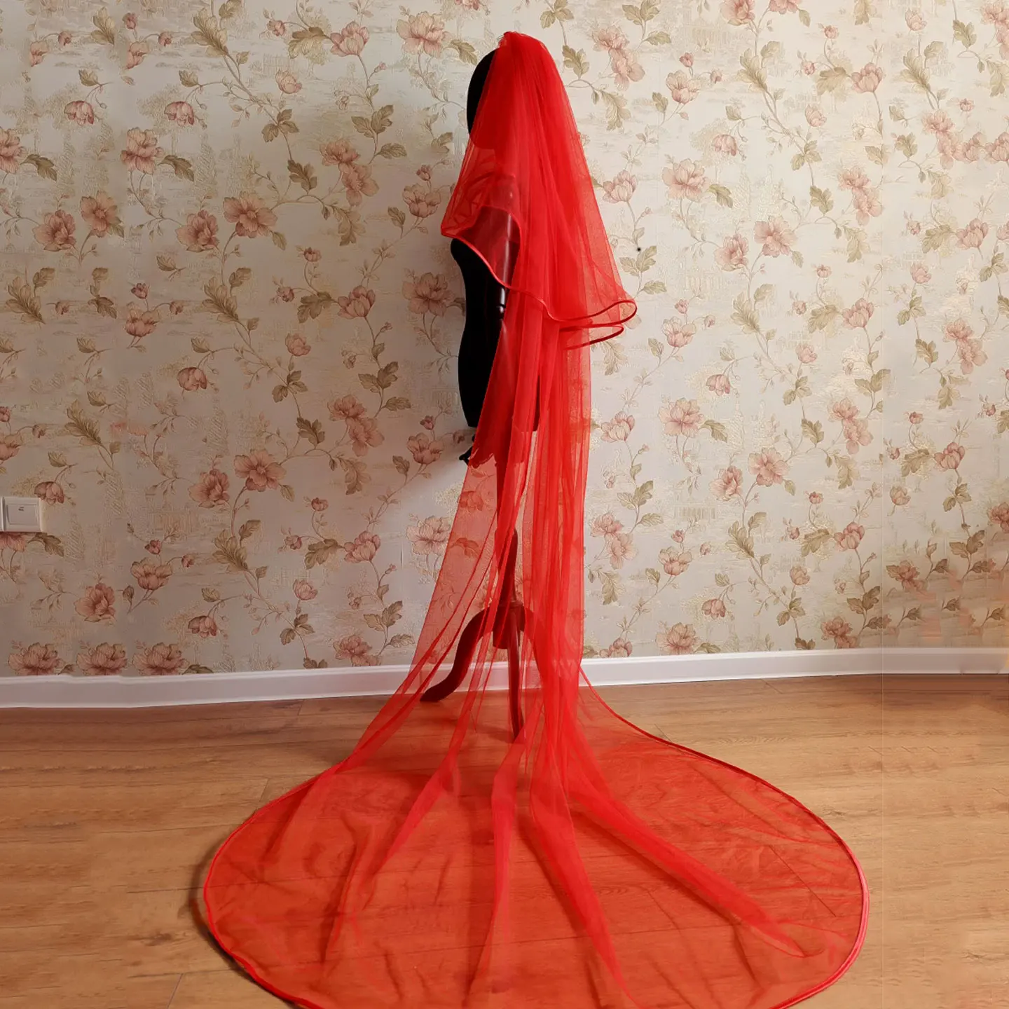 Mingli Tengda Black Bride Veil Single layer Extra Long Tail Bridal Photo Props Super Fairy Studio Forest Series Headwear Solid
Mingli Tengda Black Bride Veil Single layer Extra Long Tail Bridal Photo Props Super Fairy Studio Forest Series Headwear Solid