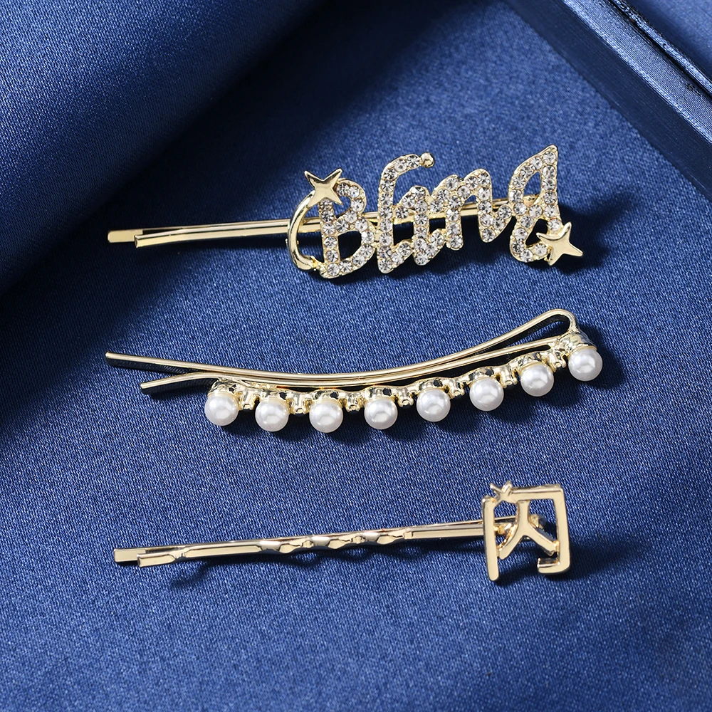 High-end pearl and rhinestone hair accessory set, star letter hairpin, retro style "flash" hairpin, ladies' accessories
High-end pearl and rhinestone hair accessory set, star letter hairpin, retro style "flash" hairpin, ladies' accessories
