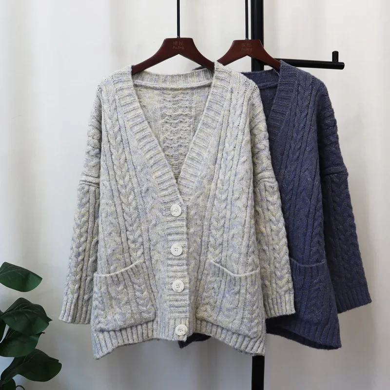 Women Cardigan Knitted Jumpers Single Breasted Long Sleeve V Neck Twist Sweater Casual Loose Button Autumn Pockets 2024
Women Cardigan Knitted Jumpers Single Breasted Long Sleeve V Neck Twist Sweater Casual Loose Button Autumn Pockets 2024