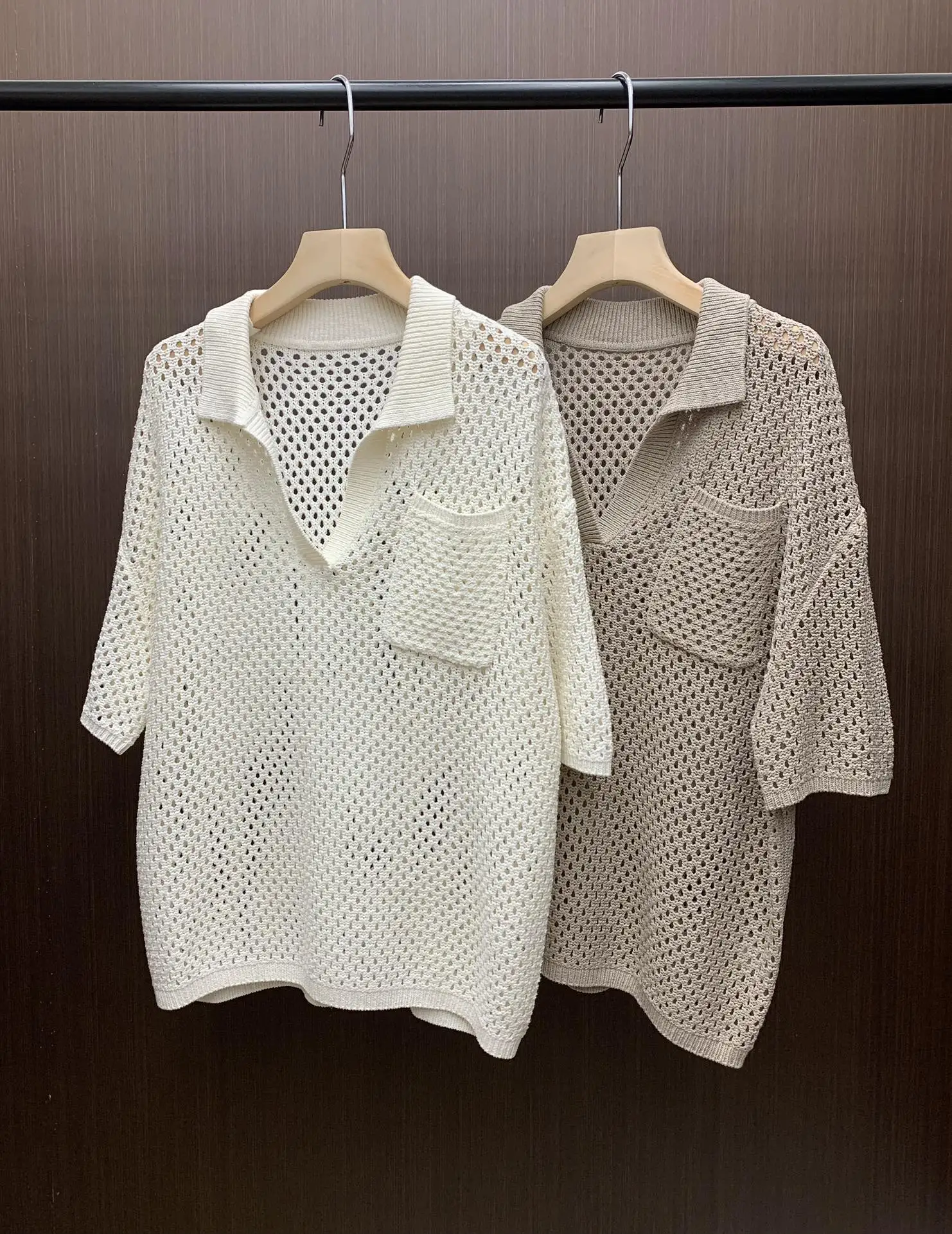 2024 Spring New Ladies Linen Pocket Hollow Knit Short Sleeve V-Neck Casual Top Women
2024 Spring New Ladies Linen Pocket Hollow Knit Short Sleeve V-Neck Casual Top Women