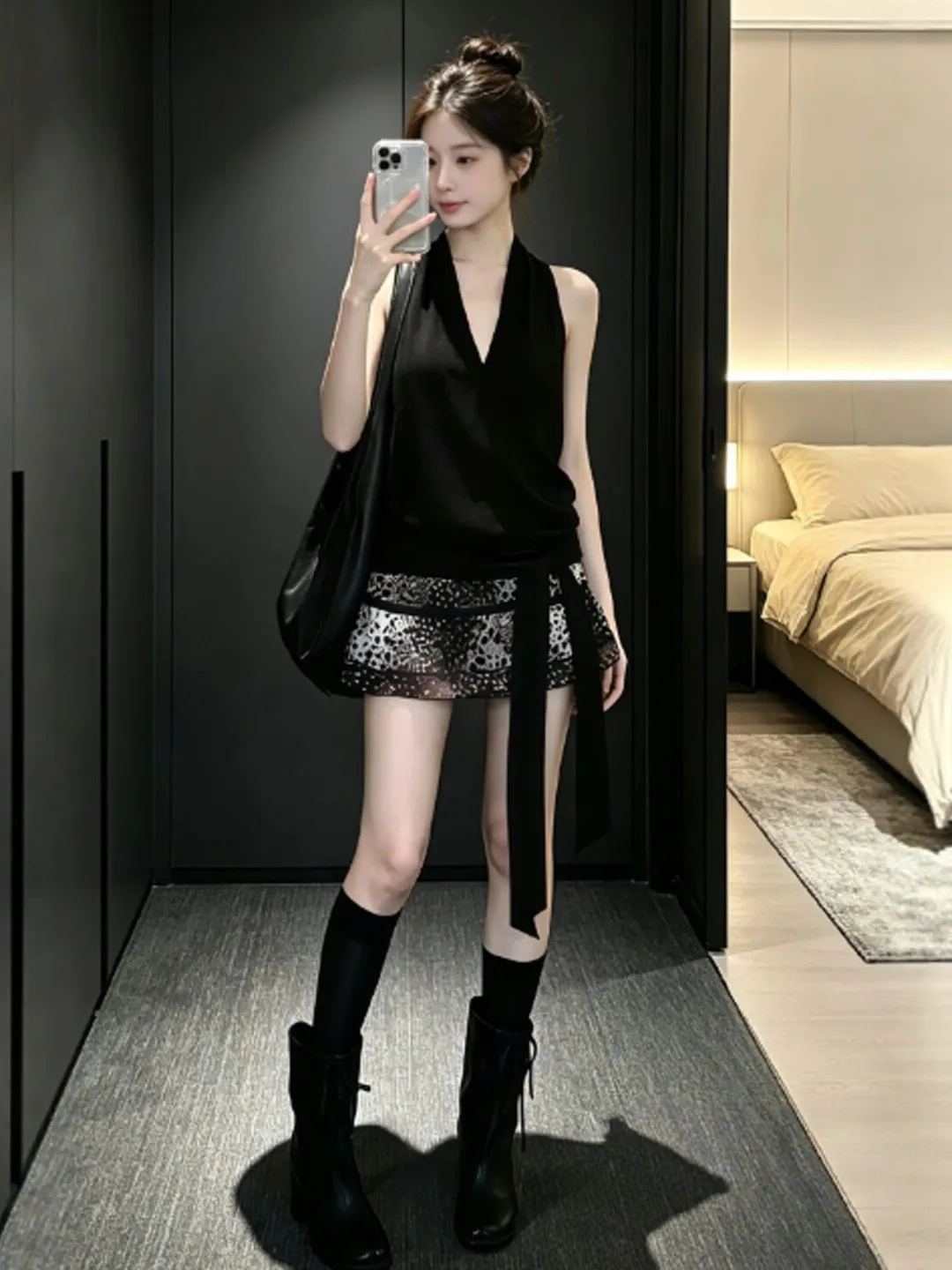 Korean Style Vintage Unique Beautiful Neck Hanging Top Half Skirt Two-Piece Set Elegant Complete Outfit Summer 2026
Korean Style Vintage Unique Beautiful Neck Hanging Top Half Skirt Two-Piece Set Elegant Complete Outfit Summer 2026