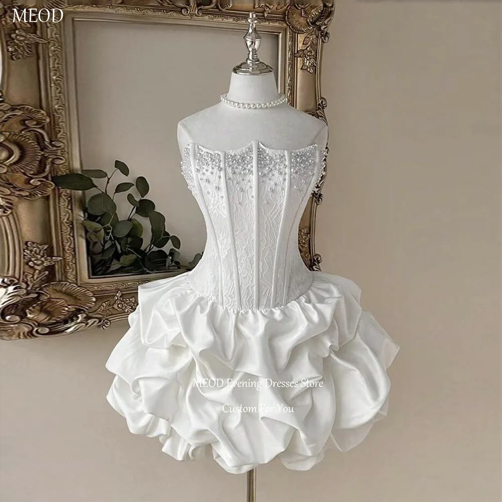 MEOD White Satin Short Wedding Dress Strapless Lace Appliques Vestido Noiva Pearls Sleeveless Mini Wedding Gown Customized
MEOD White Satin Short Wedding Dress Strapless Lace Appliques Vestido Noiva Pearls Sleeveless Mini Wedding Gown Customized