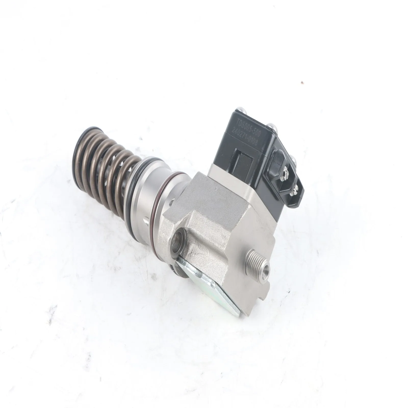1PC Fuel Injector 0414755003 414755002 FOR Bosch Mack E7 Renault MIDR 06.24.65 Engine
1PC Fuel Injector 0414755003 414755002 FOR Bosch Mack E7 Renault MIDR 06.24.65 Engine