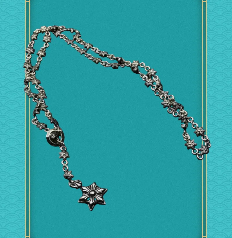 Gothic Star Motif Silver Necklace: Intricate Floral-Star Links & Statement Pendant
Gothic Star Motif Silver Necklace: Intricate Floral-Star Links & Statement Pendant
