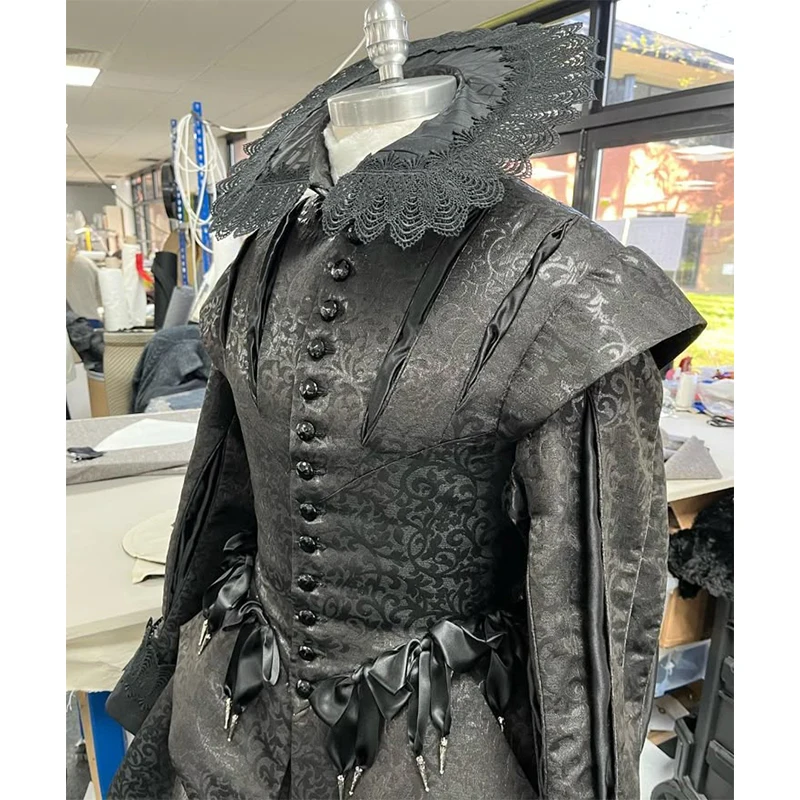 Custom Made Mary and George King Jame Cosplay Costume Tudor Noblemen Black Fancy Top Doublet Jacket Without Collar
Custom Made Mary and George King Jame Cosplay Costume Tudor Noblemen Black Fancy Top Doublet Jacket Without Collar