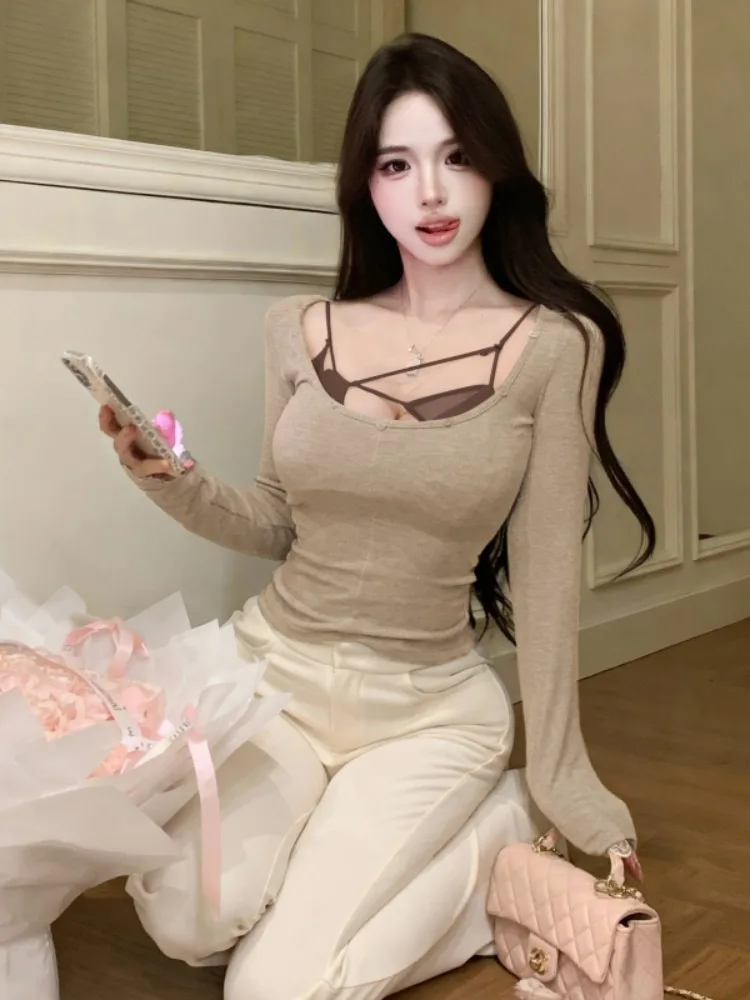 American Style Long Sleeve V-Neck Women's Camisole Vest Slim Fit Base Layer Top Fashionable Two-Piece Set Casual Wear
American Style Long Sleeve V-Neck Women's Camisole Vest Slim Fit Base Layer Top Fashionable Two-Piece Set Casual Wear