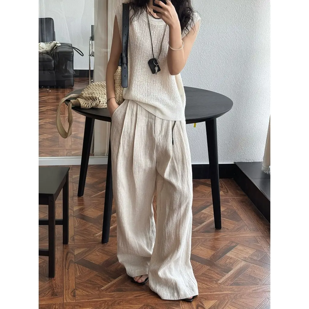 Lvu Women's Sleeveless Vest French Style round Neck Micro-Transparent Hollow Knitted Top Dry Breathable Summer Fashion
Lvu Women's Sleeveless Vest French Style round Neck Micro-Transparent Hollow Knitted Top Dry Breathable Summer Fashion
