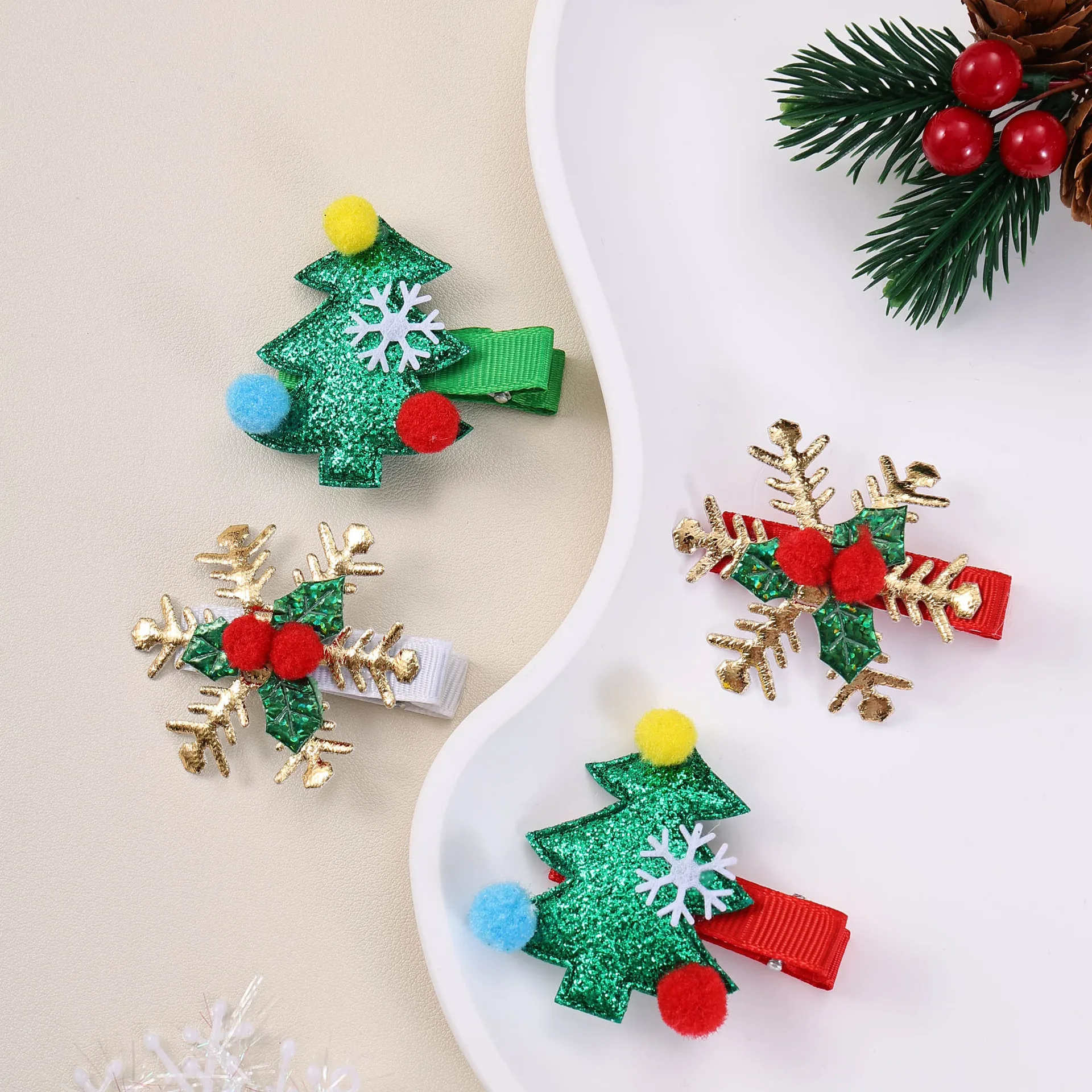 4 шт./лот, заколка для волос для маленьких девочек, рождественский декор, рождественский набор заколок для волос, детские заколки с рогами, рождественская елка, аксессуары для волос 
4 шт./лот, заколка для волос для маленьких девочек, рождественский декор, рождественский набор заколок для волос, детские заколки с рогами, рождественская елка, аксессуары для волос