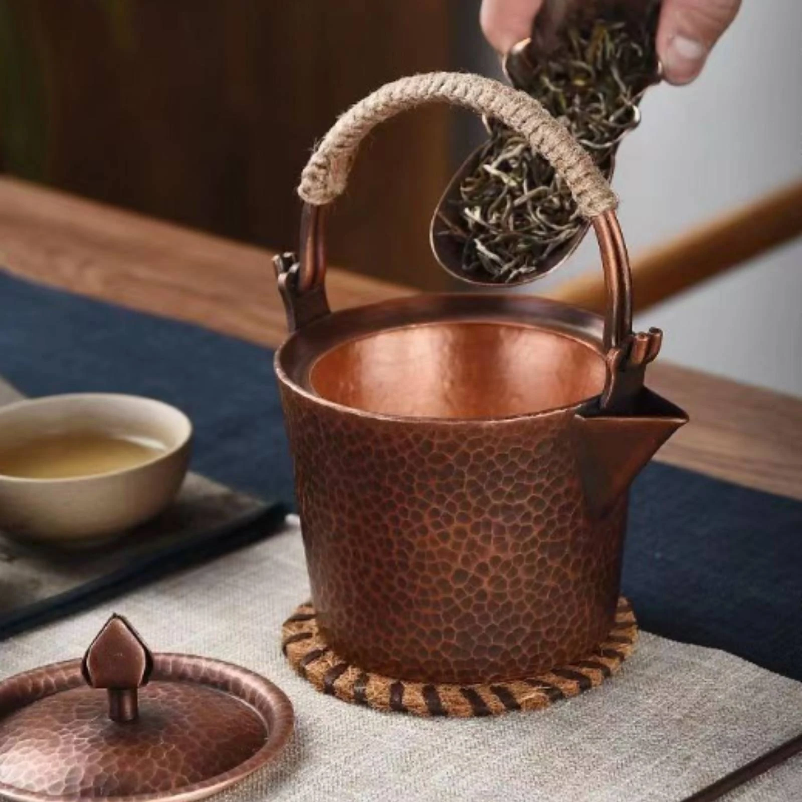Elegant Copper Water Kettle with Textured Wrapped Handle Thick Heat Efficient Spout for Tea Lovers
Elegant Copper Water Kettle with Textured Wrapped Handle Thick Heat Efficient Spout for Tea Lovers