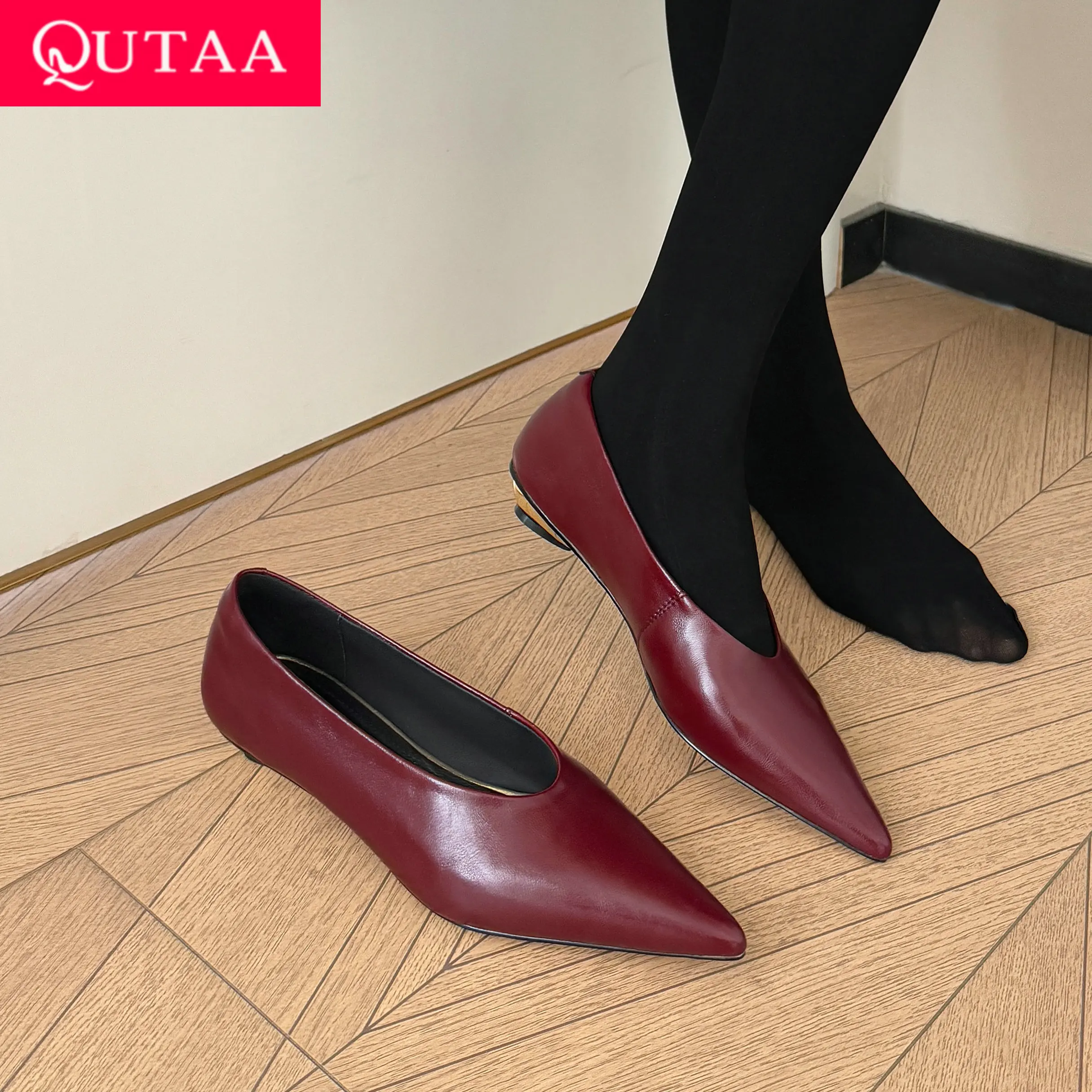 QUTAA 2024, модные женские туфли-лодочки, туфли-лодочки на низком каблуке с острым носком, туфли без шнуровки из натуральной кожи, офисная обувь, платье 34-39
QUTAA 2024, модные женские туфли-лодочки, туфли-лодочки на низком каблуке с острым носком, туфли без шнуровки из натуральной кожи, офисная обувь, платье 34-39