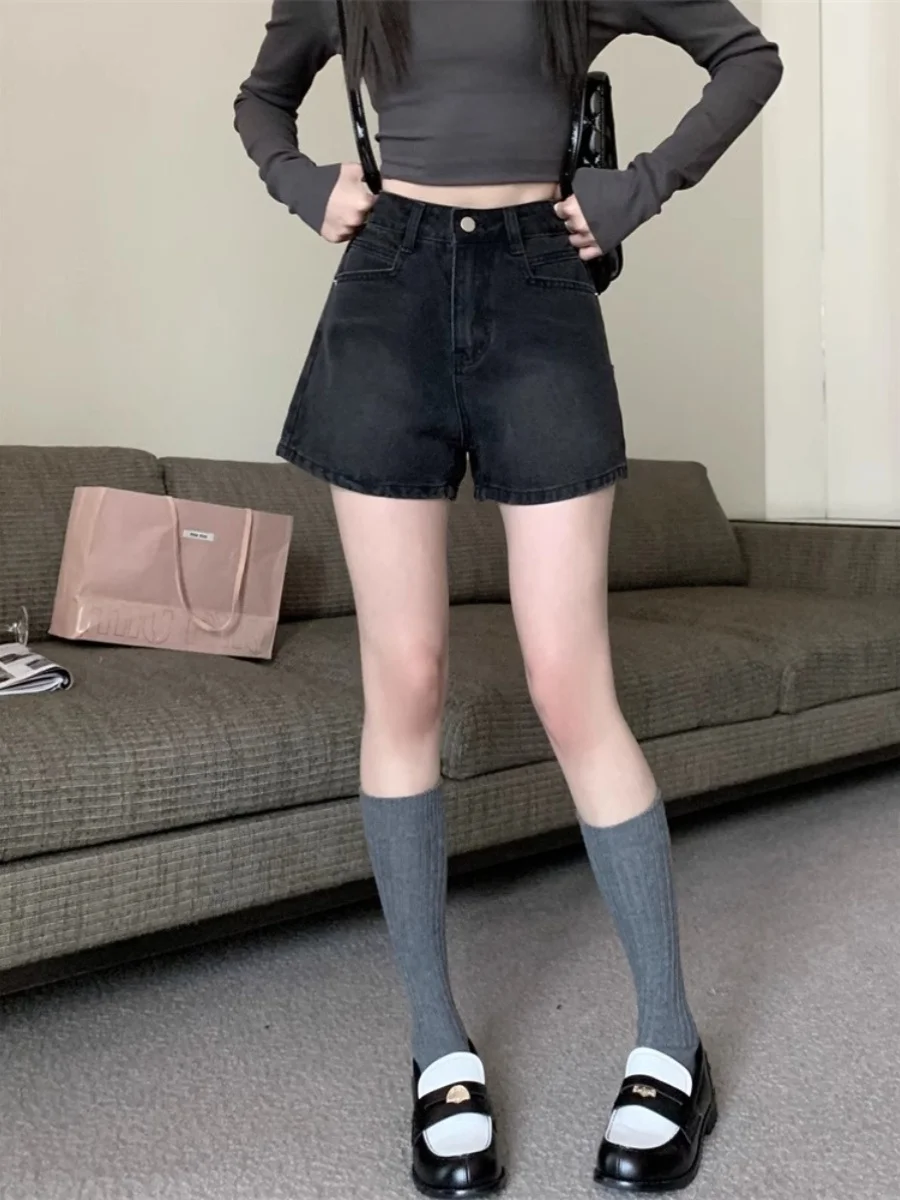 American Style plus Size Slimming A-Line Denim Shorts for Women Summer Hot Pants High Waist Vintage Look Casual Jeans
American Style plus Size Slimming A-Line Denim Shorts for Women Summer Hot Pants High Waist Vintage Look Casual Jeans