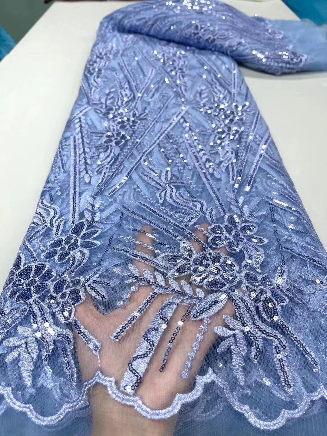 Latest African Lace Fabric 5 Yards With Sequins Groom High Quality Embroidery For Party Wedding Bride Lace Fabric Dress JY166
Latest African Lace Fabric 5 Yards With Sequins Groom High Quality Embroidery For Party Wedding Bride Lace Fabric Dress JY166