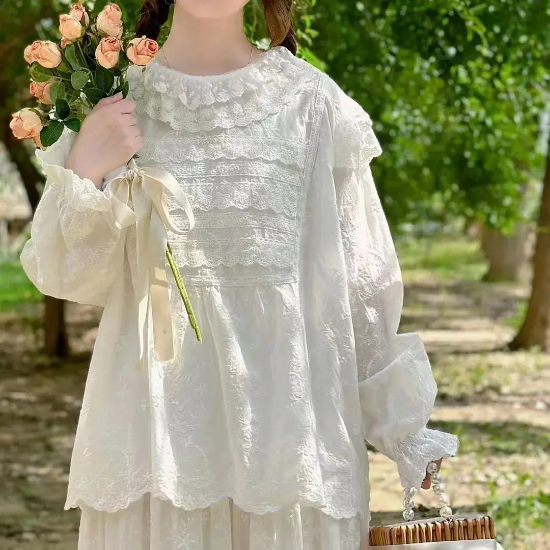 Mori Girl, милые кружевные воротники с вышивкой, лоскутные белые, бежевые рубашки, блузки с длинными рукавами для женщин, топы феи, одежда в стиле Лолиты
Mori Girl, милые кружевные воротники с вышивкой, лоскутные белые, бежевые рубашки, блузки с длинными рукавами для женщин, топы феи, одежда в стиле Лолиты